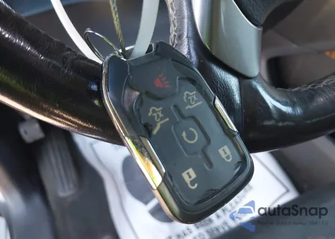 2018 Chevrolet Suburban Premier from USA, damaged, VIN 1GNSCJKC3JR218645